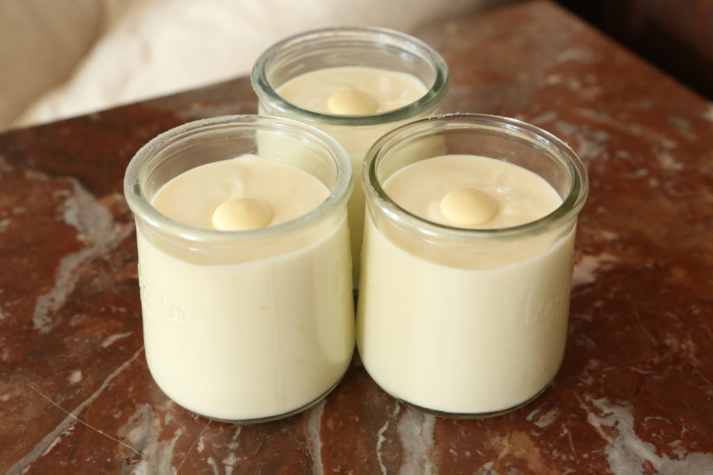 crèmes au chocolat blanc